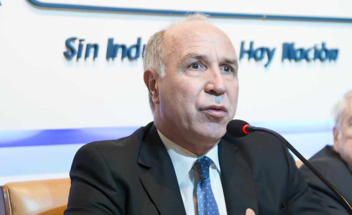 Lorenzetti expuso en la Unin Industrial Argentina sobre el Cdigo Civil y Comercial